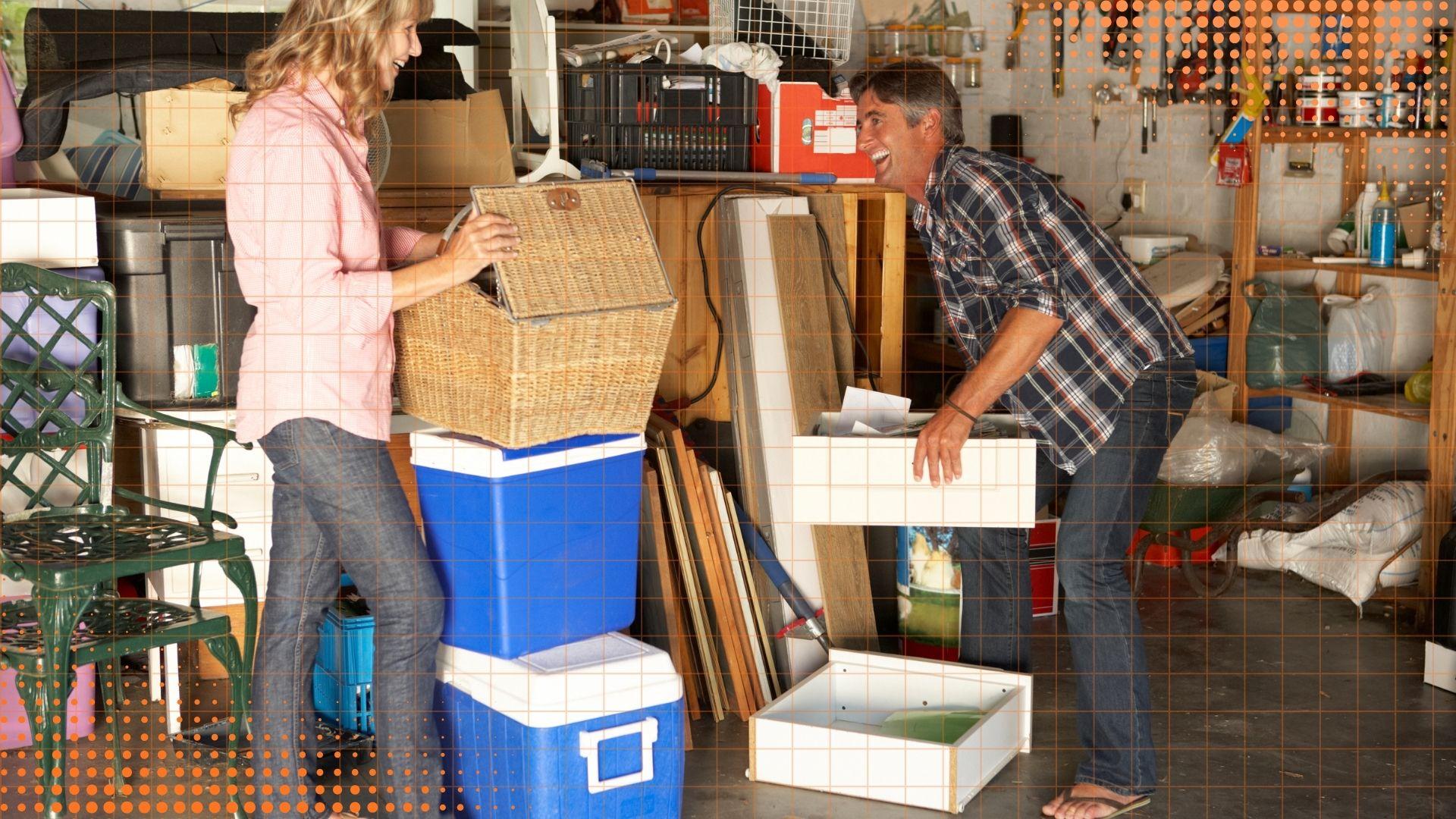 Customer search behavior analysis